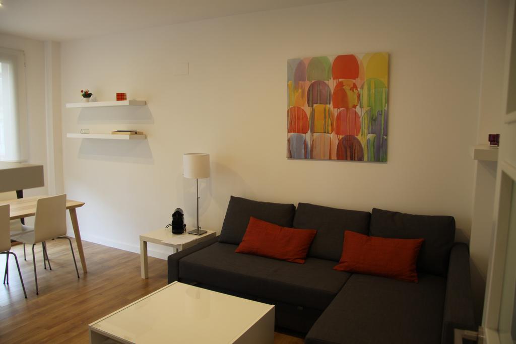 Apartamentos Hiedra Y Tapineria Mercado Central Valencia Kültér fotó